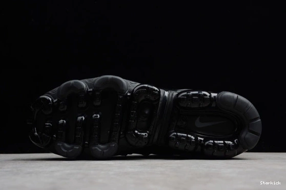 Plus 924453-004 Triple Black Nike Air  VaporMax 0925